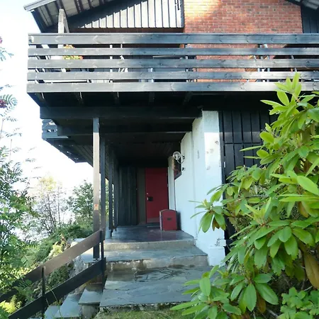 1960's Architect With Stunning Views *